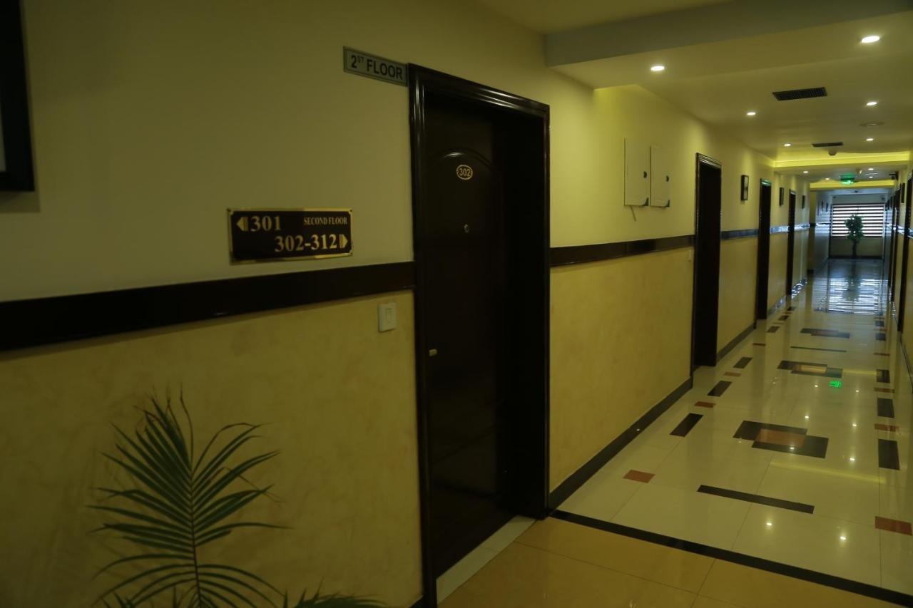 Hotel Jyothis Regency パルガート エクステリア 写真
